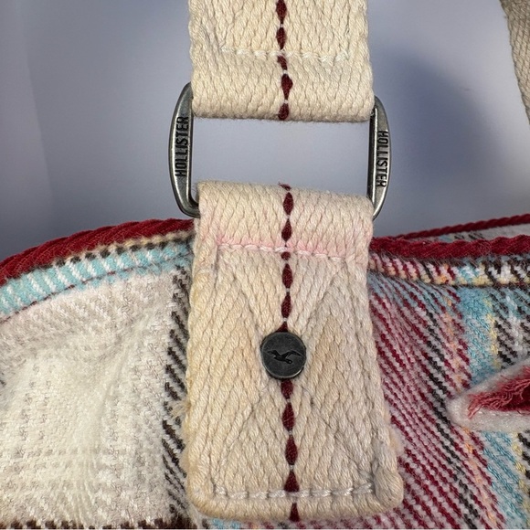 Hollister Plaid Travel Weekend Summer Fabric Bag - Picture 3 of 13